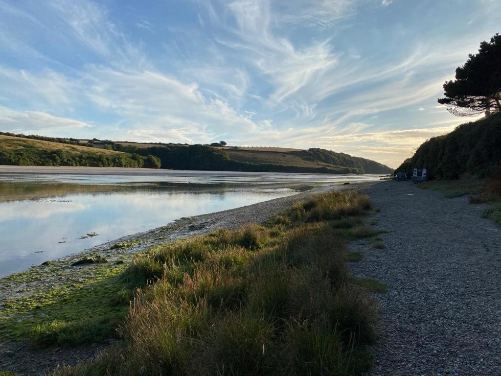 2 Chatsworth Riverscape Apartments - Peaceful Apartment In Great Location With Free Parking Overlooking The Gannel Just A Short Walk From Newquays Incredible Beaches And Local Amenities 新码头 外观 照片
