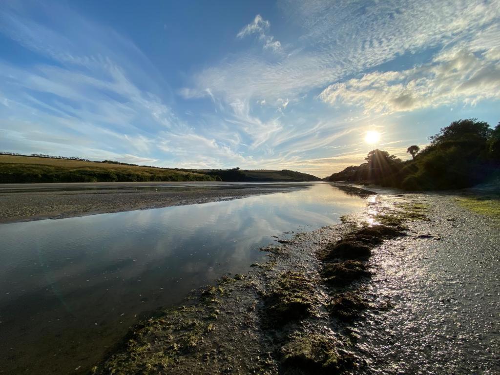 2 Chatsworth Riverscape Apartments - Peaceful Apartment In Great Location With Free Parking Overlooking The Gannel Just A Short Walk From Newquays Incredible Beaches And Local Amenities 新码头 外观 照片