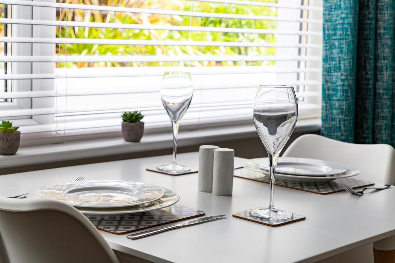 2 Chatsworth Riverscape Apartments - Peaceful Apartment In Great Location With Free Parking Overlooking The Gannel Just A Short Walk From Newquays Incredible Beaches And Local Amenities 新码头 外观 照片