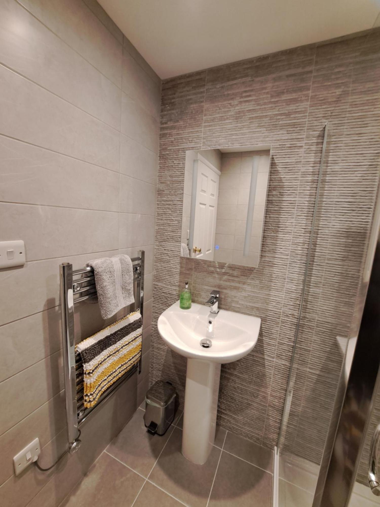 2 Chatsworth Riverscape Apartments - Peaceful Apartment In Great Location With Free Parking Overlooking The Gannel Just A Short Walk From Newquays Incredible Beaches And Local Amenities 新码头 外观 照片